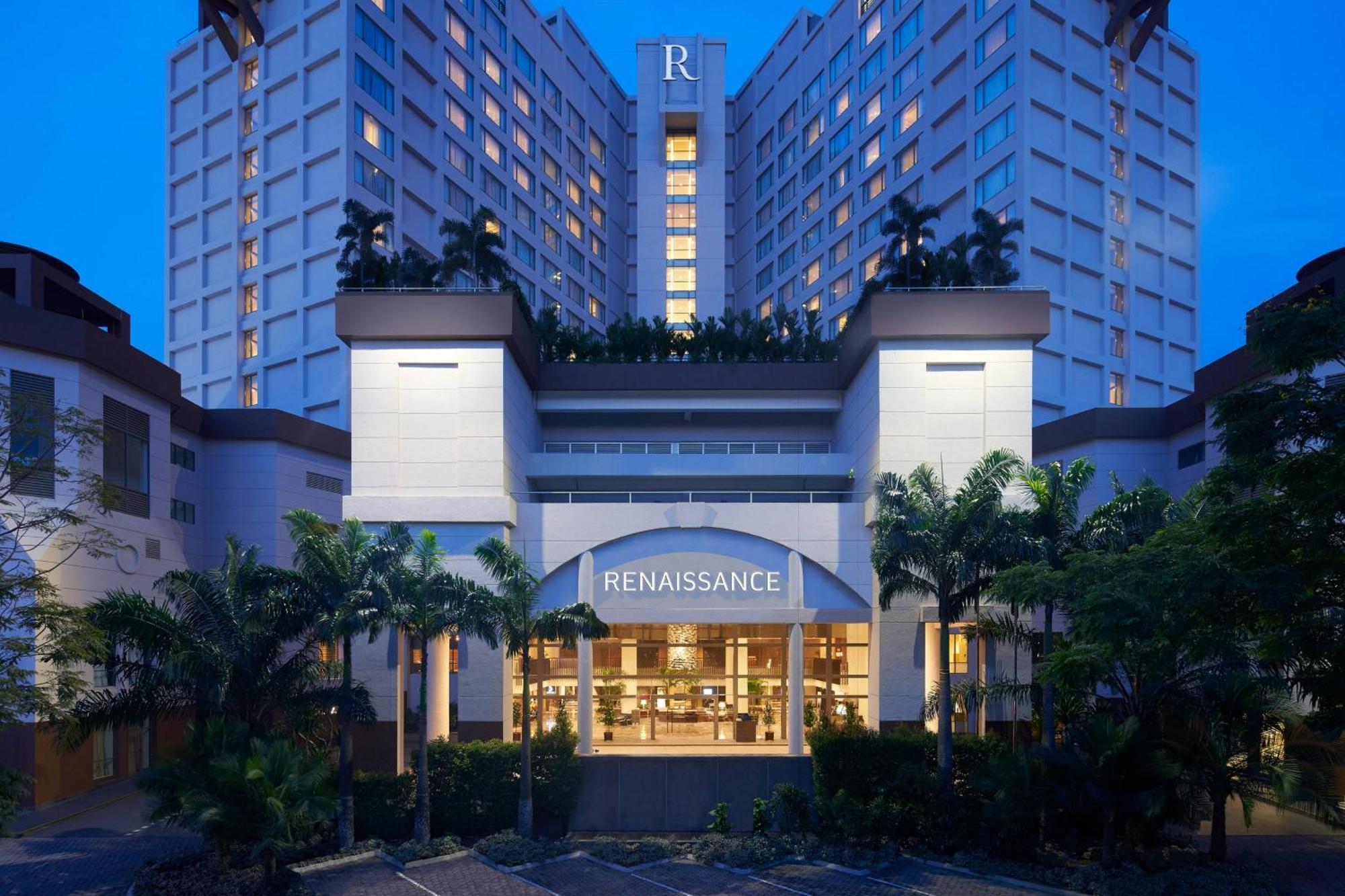 Renaissance Johor Bahru Hotel Bagian luar foto